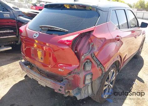 2018 Nissan Kicks Sv z USA, uszkodzony, nr VIN 3N1CP5CU9JL538689